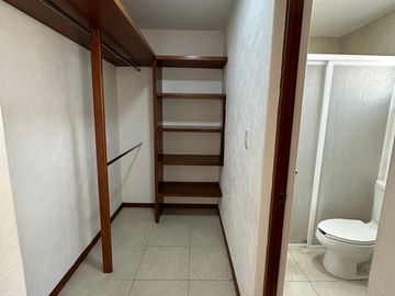 VENTA CASA CUMBRES DE LAGO JURIQUILLA CONDOMINIO CON ALBERCA