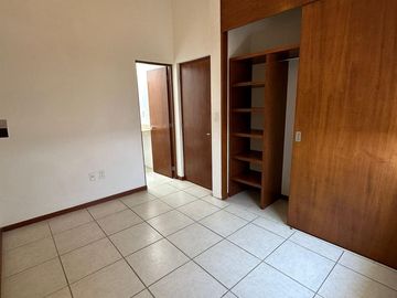 VENTA CASA CUMBRES DE LAGO JURIQUILLA CONDOMINIO CON ALBERCA