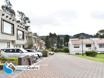 Challuabamba, Venta de Casa en Prestigiosa Urbanización