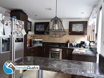 Challuabamba, Venta de Casa en Prestigiosa Urbanización