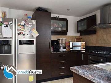 Challuabamba, Venta de Casa en Prestigiosa Urbanización