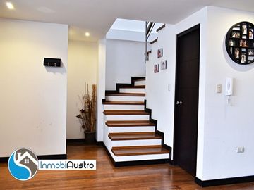 Challuabamba, Venta de Casa en Prestigiosa Urbanización