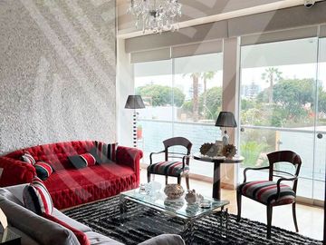 AMPLIO Y LINDO DUPLEX  EN MAGDALENA DEL MAR (300M2)
