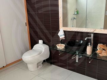 AMPLIO Y LINDO DUPLEX  EN MAGDALENA DEL MAR (300M2)