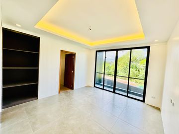 Stunning Modern Brand New House and Lot for Sale in Greenwoods Executive Village Pasig/Cainta
