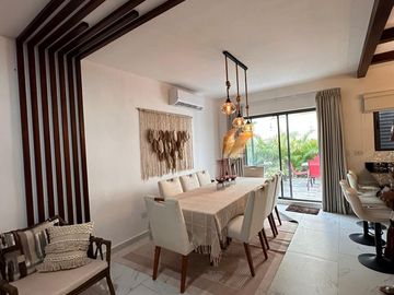 CASA EN VENTA EN CANCÚN, RESIDENCIAL RIOJA