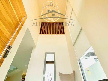 Lujosa Residencia en Venta Puerta Las Lomas Zona Andares Zapopan