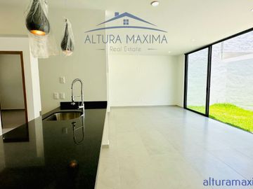 Casa Nueva en Venta Solares Zapopan