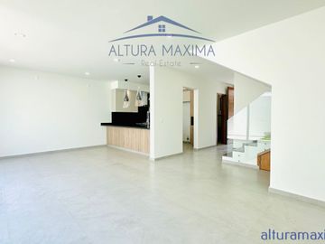 Casa Nueva en Venta Solares Zapopan