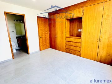 Casa Nueva en Venta Solares Zapopan