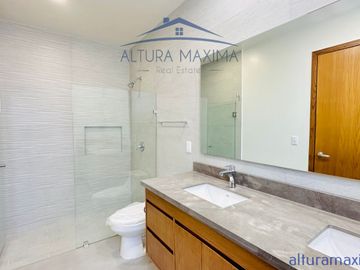 Casa Nueva en Venta Solares Zapopan