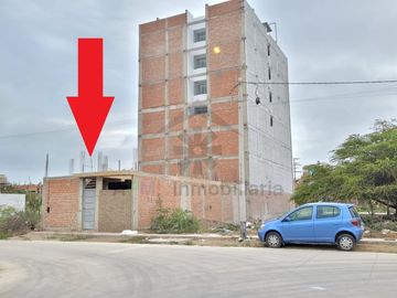 REMATE DE CASA EN URBANIZACIÓN LOS SAUCES AL COSTADO DE LA UNIVERSIDAD SIPÁN