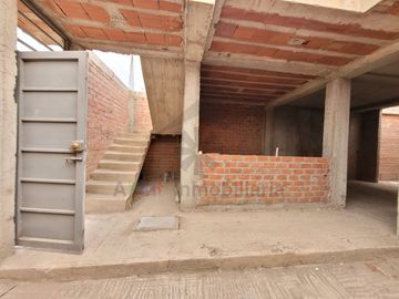 REMATE DE CASA EN URBANIZACIÓN LOS SAUCES AL COSTADO DE LA UNIVERSIDAD SIPÁN