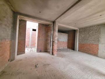 REMATE DE CASA EN URBANIZACIÓN LOS SAUCES AL COSTADO DE LA UNIVERSIDAD SIPÁN