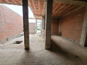 REMATE DE CASA EN URBANIZACIÓN LOS SAUCES AL COSTADO DE LA UNIVERSIDAD SIPÁN