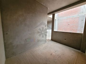 REMATE DE CASA EN URBANIZACIÓN LOS SAUCES AL COSTADO DE LA UNIVERSIDAD SIPÁN