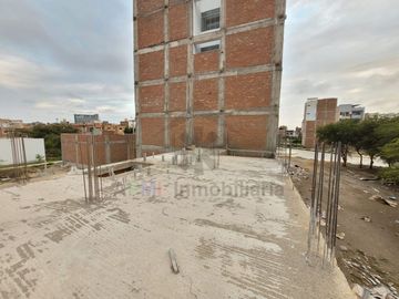 REMATE DE CASA EN URBANIZACIÓN LOS SAUCES AL COSTADO DE LA UNIVERSIDAD SIPÁN
