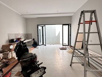Rumah Jl.dr.Ratna Jatibening Dekat Stasiun LRT Cikunir,Baru Murah di Kota Bekasi (ARR99) Jual Dijual