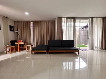 Rumah Cipayung Dekat Tol,SIAP HUNI Mewah 2 LANTAI HArga Murah Jaktim Jakarta Timur ARR62 Jual Dijual