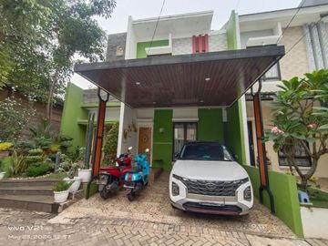 Rumah Karawaci Curug, Mewah SIAP HUNI Mewah Harga Murah 2,5 LANTAI di Tangerang (ARR120) Jual Dijual