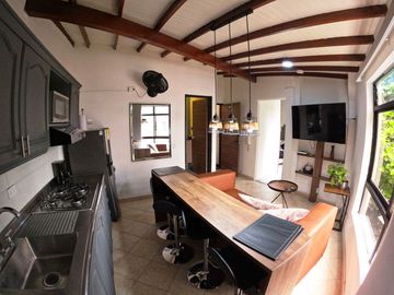 ALQUILER DE APARTAMENTO AMOBLADO EN EL BULEBAR DE LA 70 EN LAURELES