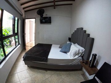 ALQUILER DE APARTAMENTO AMOBLADO EN EL BULEBAR DE LA 70 EN LAURELES