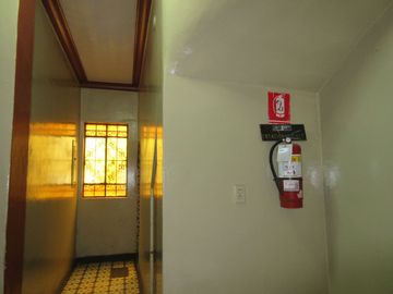 OCASIÓN LA VICTORIA PROL. HUAMANGA EDIFICIO 5 PISOS MÁS AZOTEA  38 HAB. PRECIO NEGOCIABLE !