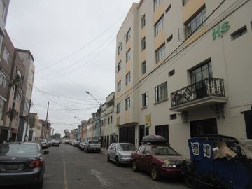 OCASIÓN LA VICTORIA PROL. HUAMANGA EDIFICIO 5 PISOS MÁS AZOTEA  38 HAB. PRECIO NEGOCIABLE !