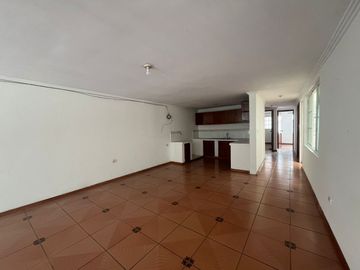 CASA DE TRES DEPARTAMENTOS EN VENTA SECTOR MUÑECAS DE PIEDRA