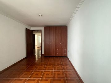 CASA DE TRES DEPARTAMENTOS EN VENTA SECTOR MUÑECAS DE PIEDRA