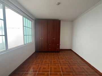 CASA DE TRES DEPARTAMENTOS EN VENTA SECTOR MUÑECAS DE PIEDRA