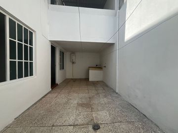 CASA DE TRES DEPARTAMENTOS EN VENTA SECTOR MUÑECAS DE PIEDRA