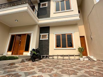 Dijual Rumah Baru Dalam Komplek Di Lokasi Strategis Dekat Pusat Bisnis Area Rawamangun Jakarta Timur