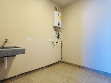 Casa Nueva en Venta de Autor en Zaru con Privacidad Total y Vista Espectacular