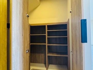 Casa Nueva en Venta de Autor en Zaru con Privacidad Total y Vista Espectacular
