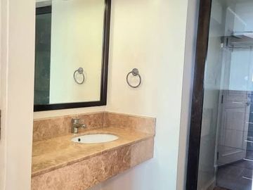 Studio Type Condo Unit for Rent in Barangka Ilaya, Mandaluyong City