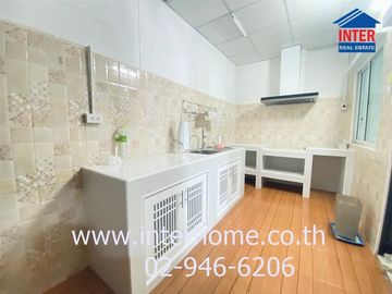 2-storey townhouse, 21.8 sq.w., Supalai Garden Ville Village, Rangsit-Khlong 2, near Chokchai Rangsit School, Rangsit-Nakhon Nayok Road, Rangsit Canal