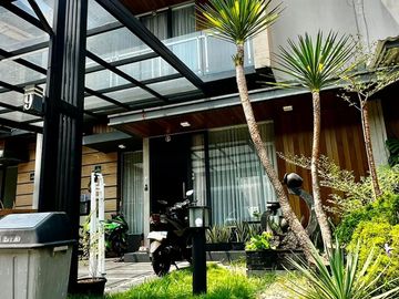 Rumah Model Modern Tropical House Mewah & Keren di Serpong