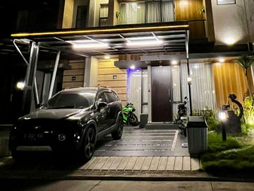 Rumah Model Modern Tropical House Mewah & Keren di Serpong