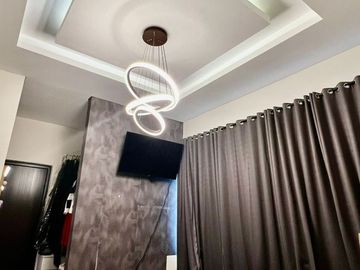 Rumah Model Modern Tropical House Mewah & Keren di Serpong
