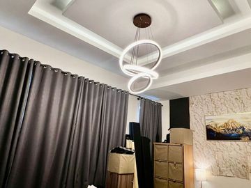 Rumah Model Modern Tropical House Mewah & Keren di Serpong
