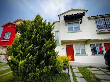CASA EN REAL SOLARE