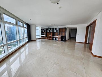 FOR SALE  3 Bedroom in Two Roxas Triangle Makati