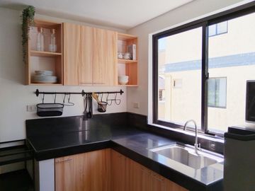 Fully Furnished Tagaytay Condo For Sale 1-Bedroom With Parking
