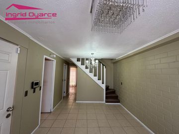 VENDO ACOGEDORA CASA SEMINUEVA 4 DORMITORIOS 2 BAÑOS EN AVDA HUAMBALI CHILLAN