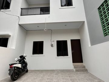 Rumah Kalisari Pasar Rebo, Baru SIAP HUNI, Murah 2 LANTAI, Jaktim Jakarta Timur (ARR107) Jual Dijual