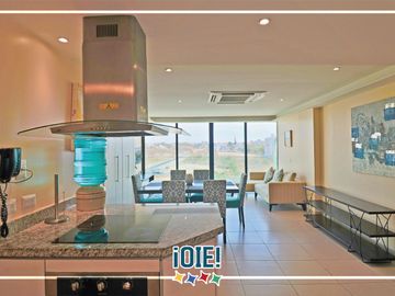En venta: Departamento en edificio Poseidon, con vista a la ciudad