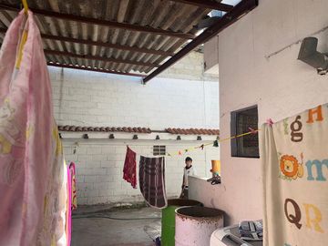 Casa en Venta en Tenango del Valle, con Bodega