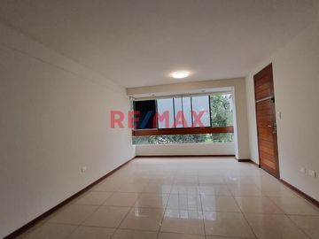 Acogedor Departamento En Venta En El 3Er Piso Urb Santa Victoria Chiclayo (T. ENEQUE)