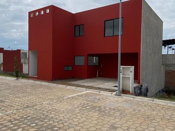 vendo casa en fraccionamiento la vid residencial en cuautlancingo
